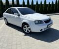 Белый Шевроле Лачетти, объемом двигателя 1.6 л и пробегом 270 тыс. км за 4199 $, фото 1 на Automoto.ua