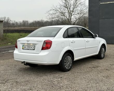 Белый Шевроле Лачетти, объемом двигателя 1.6 л и пробегом 160 тыс. км за 3700 $, фото 4 на Automoto.ua