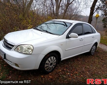 Белый Шевроле Лачетти, объемом двигателя 1.8 л и пробегом 356 тыс. км за 3600 $, фото 3 на Automoto.ua