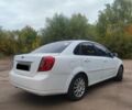Белый Шевроле Лачетти, объемом двигателя 1.8 л и пробегом 170 тыс. км за 3900 $, фото 4 на Automoto.ua