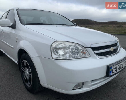 Белый Шевроле Лачетти, объемом двигателя 1.6 л и пробегом 124 тыс. км за 5900 $, фото 6 на Automoto.ua