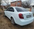 Белый Шевроле Лачетти, объемом двигателя 1.6 л и пробегом 220 тыс. км за 4000 $, фото 3 на Automoto.ua
