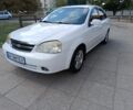 Белый Шевроле Лачетти, объемом двигателя 1.6 л и пробегом 275 тыс. км за 4450 $, фото 1 на Automoto.ua