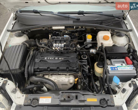 Белый Шевроле Лачетти, объемом двигателя 1.6 л и пробегом 124 тыс. км за 5900 $, фото 32 на Automoto.ua