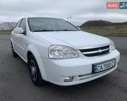 Белый Шевроле Лачетти, объемом двигателя 1.6 л и пробегом 124 тыс. км за 5900 $, фото 9 на Automoto.ua