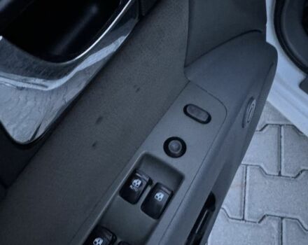 Белый Шевроле Лачетти, объемом двигателя 1.5 л и пробегом 280 тыс. км за 4200 $, фото 9 на Automoto.ua