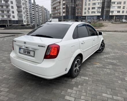 Белый Шевроле Лачетти, объемом двигателя 1.5 л и пробегом 280 тыс. км за 4200 $, фото 5 на Automoto.ua