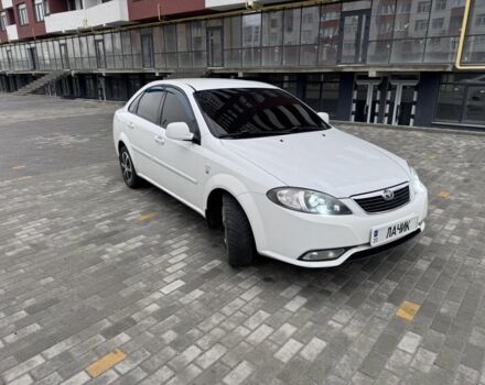 Белый Шевроле Лачетти, объемом двигателя 1.5 л и пробегом 280 тыс. км за 4200 $, фото 7 на Automoto.ua