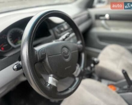 Белый Шевроле Лачетти, объемом двигателя 1.5 л и пробегом 200 тыс. км за 2999 $, фото 12 на Automoto.ua