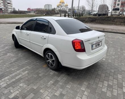 Белый Шевроле Лачетти, объемом двигателя 1.5 л и пробегом 280 тыс. км за 4200 $, фото 3 на Automoto.ua