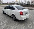 Белый Шевроле Лачетти, объемом двигателя 1.5 л и пробегом 280 тыс. км за 4200 $, фото 3 на Automoto.ua