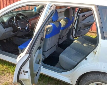 Белый Шевроле Лачетти, объемом двигателя 0 л и пробегом 186 тыс. км за 2799 $, фото 9 на Automoto.ua