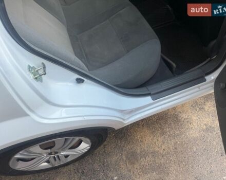 Белый Шевроле Лачетти, объемом двигателя 1.8 л и пробегом 199 тыс. км за 4400 $, фото 5 на Automoto.ua