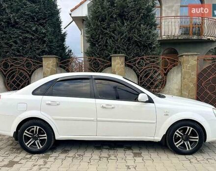 Белый Шевроле Лачетти, объемом двигателя 1.8 л и пробегом 270 тыс. км за 4200 $, фото 1 на Automoto.ua