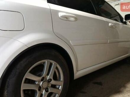 Білий Шевроле Лачетті, об'ємом двигуна 1.6 л та пробігом 237 тис. км за 3800 $, фото 1 на Automoto.ua