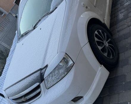 Белый Шевроле Лачетти, объемом двигателя 1.6 л и пробегом 192 тыс. км за 3600 $, фото 1 на Automoto.ua