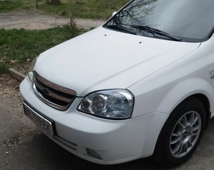 Белый Шевроле Лачетти, объемом двигателя 1.8 л и пробегом 220 тыс. км за 4300 $, фото 1 на Automoto.ua