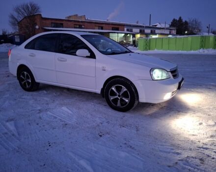 Белый Шевроле Лачетти, объемом двигателя 1 л и пробегом 300 тыс. км за 4100 $, фото 1 на Automoto.ua