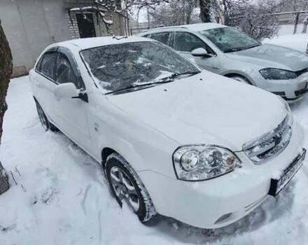 Белый Шевроле Лачетти, объемом двигателя 1.8 л и пробегом 330 тыс. км за 4500 $, фото 1 на Automoto.ua