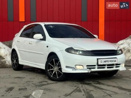 Білий Шевроле Лачетті, об'ємом двигуна 1.8 л та пробігом 116 тис. км за 4990 $, фото 1 на Automoto.ua