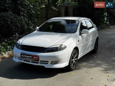 Білий Шевроле Лачетті, об'ємом двигуна 1.8 л та пробігом 112 тис. км за 5290 $, фото 1 на Automoto.ua