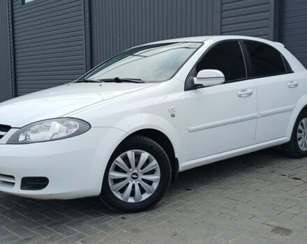 Білий Шевроле Лачетті, об'ємом двигуна 1.6 л та пробігом 142 тис. км за 5300 $, фото 1 на Automoto.ua