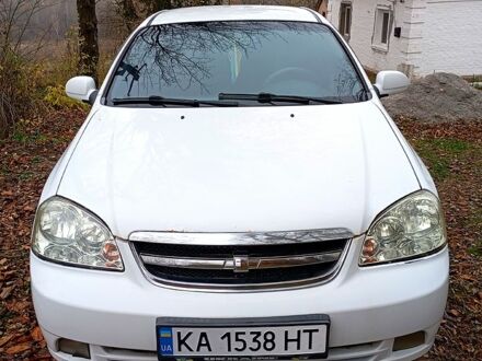 Белый Шевроле Лачетти, объемом двигателя 1.8 л и пробегом 356 тыс. км за 3600 $, фото 1 на Automoto.ua