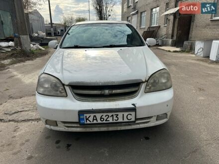 Белый Шевроле Лачетти, объемом двигателя 1.6 л и пробегом 493 тыс. км за 2995 $, фото 1 на Automoto.ua