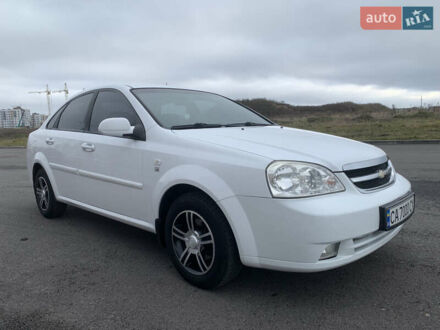 Белый Шевроле Лачетти, объемом двигателя 1.6 л и пробегом 124 тыс. км за 5900 $, фото 1 на Automoto.ua