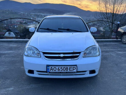 Белый Шевроле Лачетти, объемом двигателя 1.8 л и пробегом 155 тыс. км за 5000 $, фото 1 на Automoto.ua