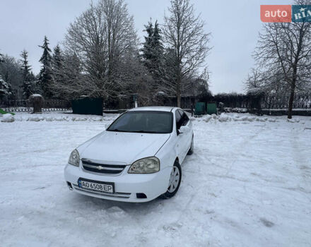 Белый Шевроле Лачетти, объемом двигателя 1.8 л и пробегом 170 тыс. км за 3999 $, фото 1 на Automoto.ua