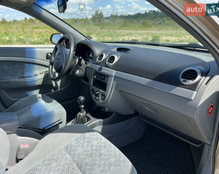 Бежевый Шевроле Лачетти, объемом двигателя 1.6 л и пробегом 170 тыс. км за 3200 $, фото 10 на Automoto.ua