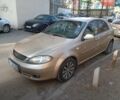 Бежевий Шевроле Лачетті, об'ємом двигуна 1.8 л та пробігом 270 тис. км за 3700 $, фото 1 на Automoto.ua