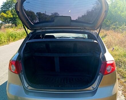 Бежевый Шевроле Лачетти, объемом двигателя 1.6 л и пробегом 153 тыс. км за 3300 $, фото 4 на Automoto.ua