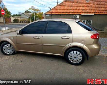 Бежевый Шевроле Лачетти, объемом двигателя 1.8 л и пробегом 230 тыс. км за 3400 $, фото 2 на Automoto.ua