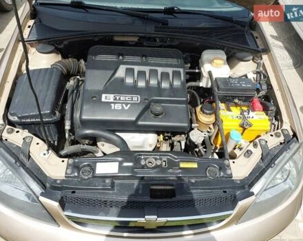 Бежевый Шевроле Лачетти, объемом двигателя 1.6 л и пробегом 276 тыс. км за 4100 $, фото 5 на Automoto.ua