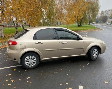 Бежевый Шевроле Лачетти, объемом двигателя 1.6 л и пробегом 300 тыс. км за 3300 $, фото 3 на Automoto.ua