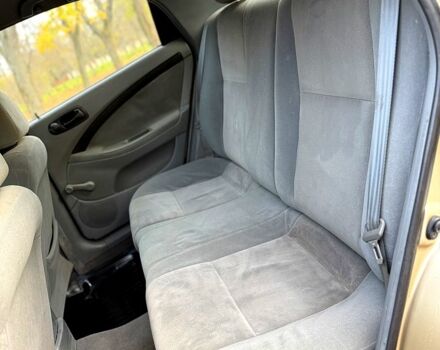 Бежевий Шевроле Лачетті, об'ємом двигуна 1.6 л та пробігом 215 тис. км за 3999 $, фото 10 на Automoto.ua