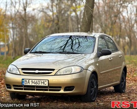 Бежевий Шевроле Лачетті, об'ємом двигуна 1.6 л та пробігом 215 тис. км за 3999 $, фото 2 на Automoto.ua