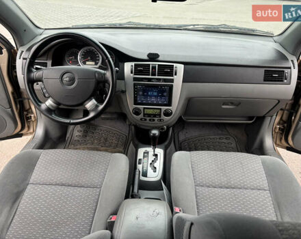 Бежевый Шевроле Лачетти, объемом двигателя 1.8 л и пробегом 170 тыс. км за 3999 $, фото 7 на Automoto.ua