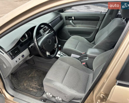 Бежевый Шевроле Лачетти, объемом двигателя 1.8 л и пробегом 170 тыс. км за 3999 $, фото 5 на Automoto.ua