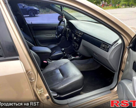 Бежевый Шевроле Лачетти, объемом двигателя 1.6 л и пробегом 197 тыс. км за 3400 $, фото 7 на Automoto.ua