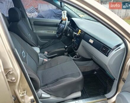 Бежевый Шевроле Лачетти, объемом двигателя 1.6 л и пробегом 298 тыс. км за 3600 $, фото 11 на Automoto.ua