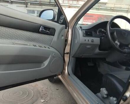 Бежевый Шевроле Лачетти, объемом двигателя 1.8 л и пробегом 257 тыс. км за 4100 $, фото 9 на Automoto.ua