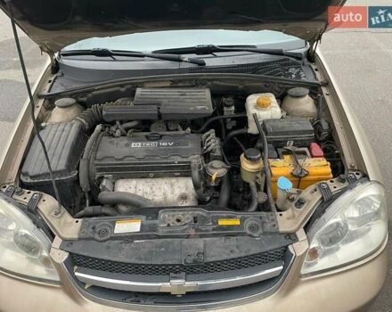Бежевий Шевроле Лачетті, об'ємом двигуна 1.8 л та пробігом 212 тис. км за 4200 $, фото 17 на Automoto.ua