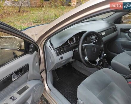 Бежевый Шевроле Лачетти, объемом двигателя 1.8 л и пробегом 212 тыс. км за 3700 $, фото 11 на Automoto.ua