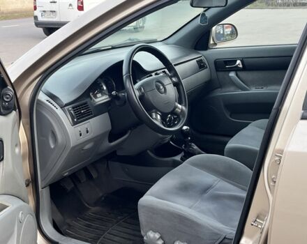 Бежевий Шевроле Лачетті, об'ємом двигуна 1.8 л та пробігом 200 тис. км за 3999 $, фото 7 на Automoto.ua