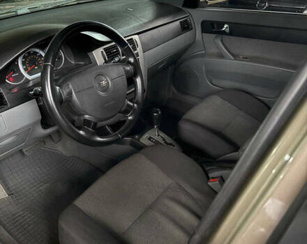 Бежевый Шевроле Лачетти, объемом двигателя 1.8 л и пробегом 320 тыс. км за 3700 $, фото 5 на Automoto.ua