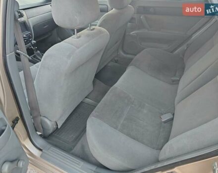 Бежевый Шевроле Лачетти, объемом двигателя 1.6 л и пробегом 230 тыс. км за 4200 $, фото 4 на Automoto.ua