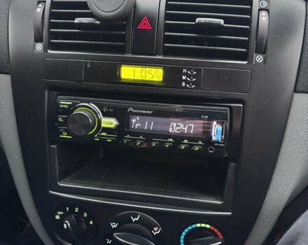 Бежевый Шевроле Лачетти, объемом двигателя 1.8 л и пробегом 250 тыс. км за 4999 $, фото 12 на Automoto.ua